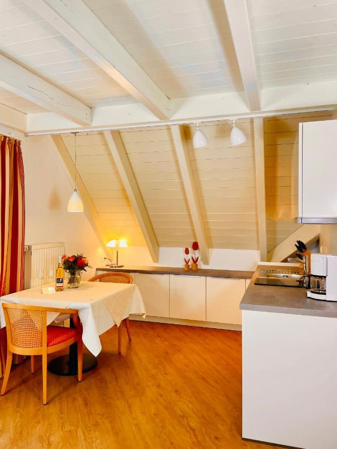 Im Winkel Appartements Und Zimmer Langenargen Exterior photo