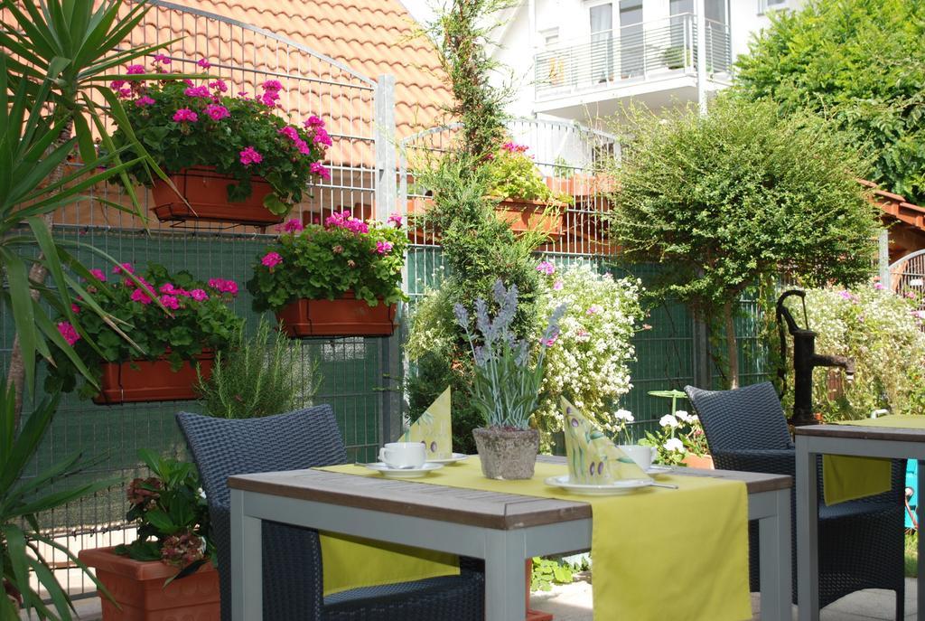 Im Winkel Appartements Und Zimmer Langenargen Exterior photo